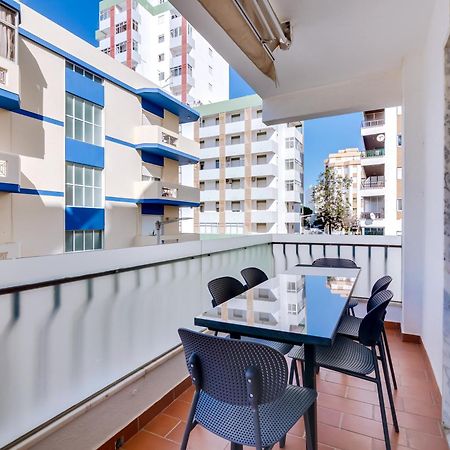 Al - Apartamento Egas Moniz กัวเตย์รา ภายนอก รูปภาพ